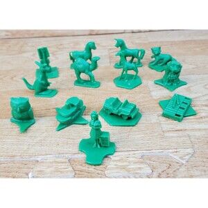 Tupperware TupperToys Green Lot of 13 Figures